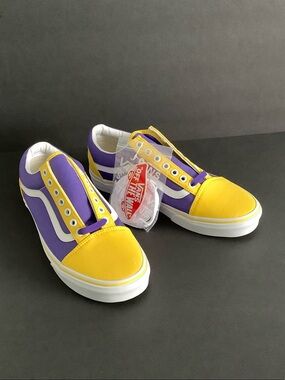 Vans Old Skool Men’s Lakers24 Slip-On Sneakers in Purple and Yellow Men’s  : 9